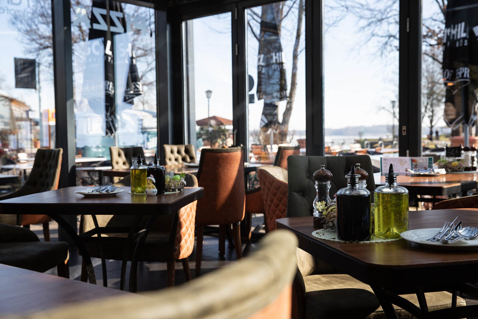 Schiller Chiemsee De Willkommen Im Schiller Cafe In Prien Am Chiemsee